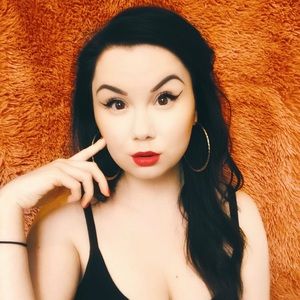 Meet your Posher, Alexa